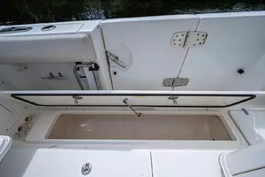 2017 Boston Whaler 370 Outrage thumbnail 49