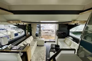 2018 Azimut Flybridge thumbnail 62