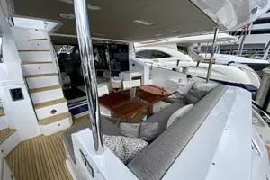 2018 Azimut Flybridge thumbnail 92