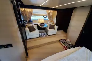 2018 Azimut Flybridge thumbnail 68