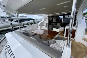 2018 Azimut Flybridge thumbnail 91