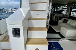 2018 Azimut Flybridge thumbnail 100