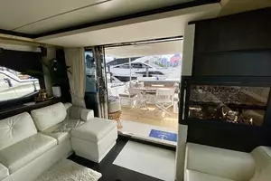 2018 Azimut Flybridge thumbnail 64