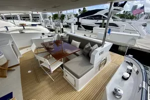 2018 Azimut Flybridge thumbnail 95