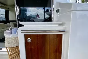 2018 Azimut Flybridge thumbnail 103