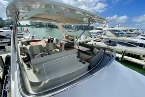 2018 Azimut Flybridge thumbnail 16