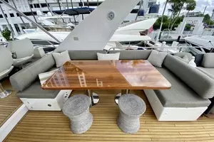 2018 Azimut Flybridge thumbnail 57
