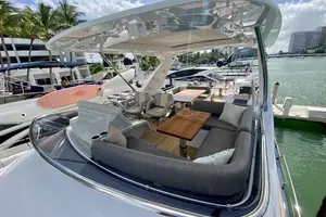 2018 Azimut Flybridge thumbnail 15