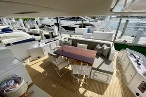 2018 Azimut Flybridge thumbnail 89