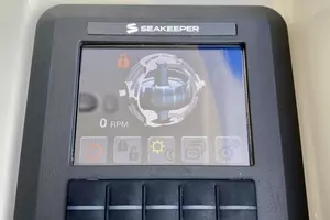 2018 Azimut Flybridge thumbnail 35