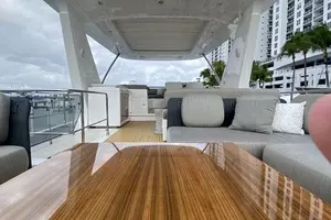 2018 Azimut Flybridge thumbnail 48
