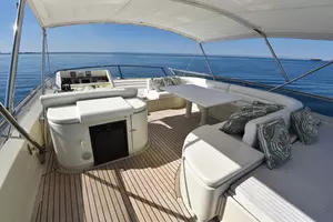 1997 Ferretti Yachts 80 thumbnail 27