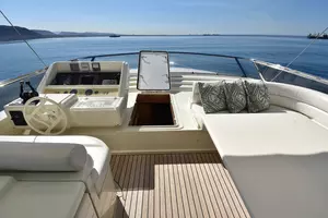 1997 Ferretti Yachts 80 thumbnail 25
