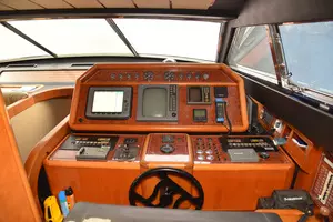 1997 Ferretti Yachts 80 thumbnail 11