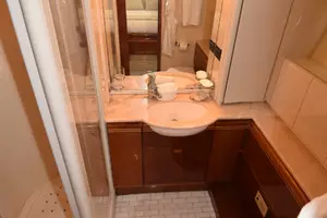1997 Ferretti Yachts 80 thumbnail 16