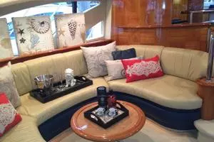 2005 Azimut 62 Evolution thumbnail 7