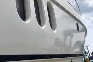 2005 Azimut 62 Evolution thumbnail 2