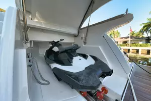 2017 Sunseeker Predator thumbnail 20
