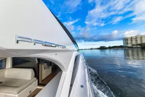 2017 Sunseeker Predator thumbnail 17