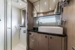 2017 Sunseeker Predator thumbnail 46