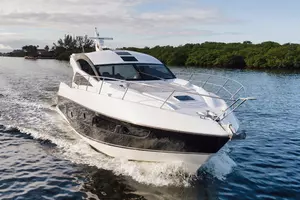 2017 Sunseeker Predator thumbnail 3