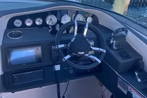 2016 Regal 3200 Bowrider thumbnail 8