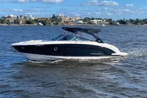 2016 Regal 3200 Bowrider thumbnail 3