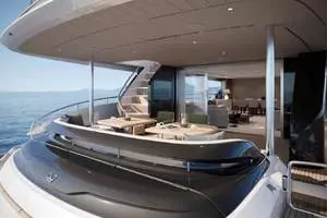 2027 Princess Y95 thumbnail 8