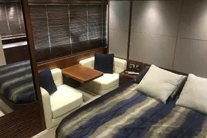 2015 Sunseeker Predator thumbnail 9