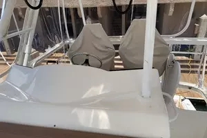 2008 Riviera 42 Flybridge thumbnail 9