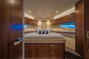2019 Riviera 68 Sport Motor Yacht thumbnail 9
