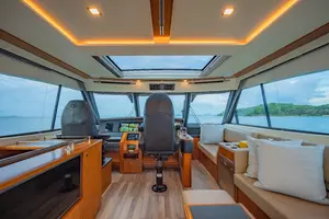 2019 Riviera 68 Sport Motor Yacht thumbnail 24