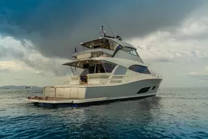 2019 Riviera 68 Sport Motor Yacht thumbnail 27