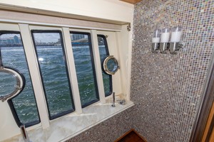 Ferretti 83 - MI RX - Master Shower