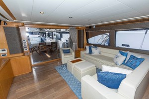 Ferretti 83 - MI RX - Salon facing Aft