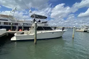 1986 Hatteras Sport Fish Convertible thumbnail 1