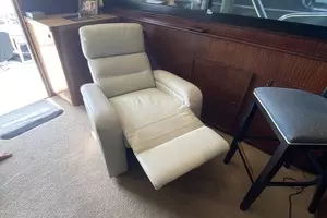 1986 Hatteras Sport Fish Convertible thumbnail 11