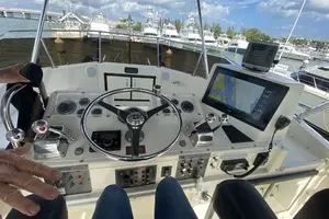 1986 Hatteras Sport Fish Convertible thumbnail 6