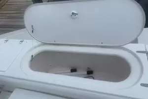 2001 Venture 34 Center Console thumbnail 3