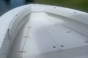 2001 Venture 34 Center Console thumbnail 2