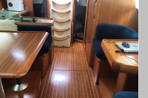 Amoreena  43ft Jeanneau Yacht For Sale Amoreena  43ft Jeanneau Yacht For Sale
