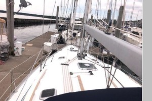 Amoreena  43ft Jeanneau Yacht For Sale Amoreena  43ft Jeanneau Yacht For Sale