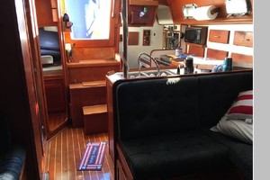 Salt  amp  Light 38ft Caliber Yacht For Sale