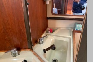 Resolute 37ft C amp C Yacht For Sale