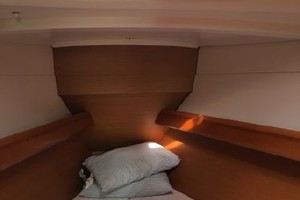 Three Bears 37ft Jeanneau Yacht For Sale