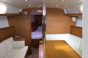 Three Bears 37ft Jeanneau Yacht For Sale