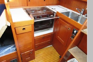 Windsong II 35ft Hallberg Rassy Yacht For Sale