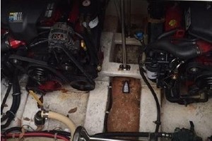 33ft Larson Yacht For Sale