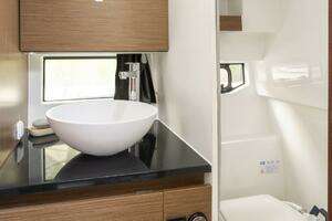 2025 Beneteau Flyer 9 SunDeck thumbnail 6