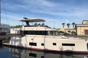 2019 Sirena 58 Flybridge thumbnail 1